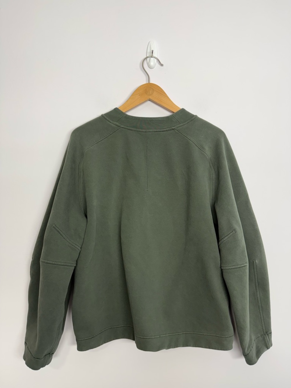 38: Lululemon Loungeful RelaxedFit Crewneck Sweatshirt Palm Deco Sz Medium Green - Picture 6 of 6